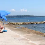 With A Parking Space Novigrad - 7121 Novigrad Istria