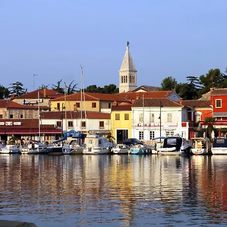 With A Parking Space Novigrad - 7121 Apartment