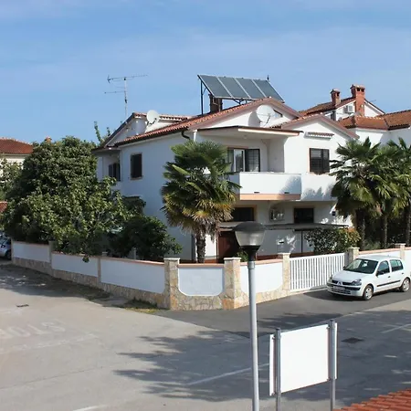 With A Parking Space Novigrad - 7121 Novigrad (Istria)