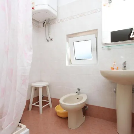 With A Parking Space Novigrad - 7121 Apartament