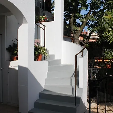 With A Parking Space Novigrad - 7121 *