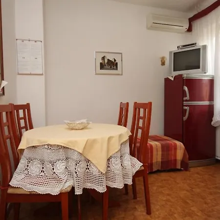 With A Parking Space Novigrad - 7121