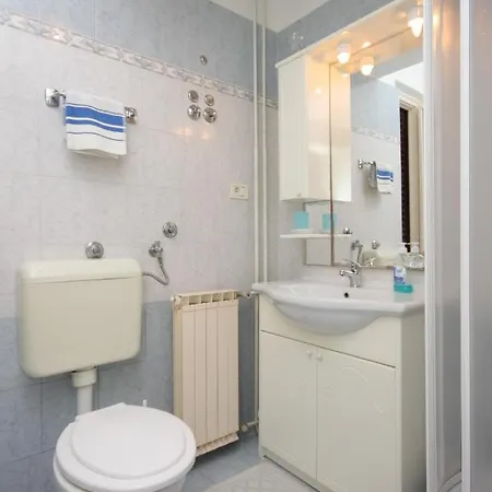 With A Parking Space Novigrad - 7121 Novigrad Istria