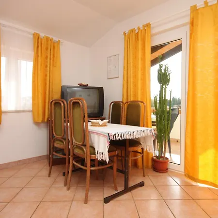 With A Parking Space Novigrad - 7121 *