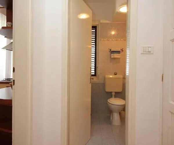 With A Parking Space Novigrad - 7121 Διαμέρισμα