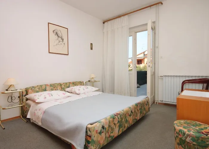 Διαμέρισμα With A Parking Space Novigrad - 7121 *