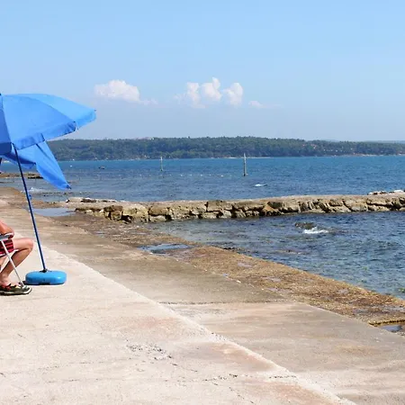 With A Parking Space Novigrad - 7121 Novigrad Istria